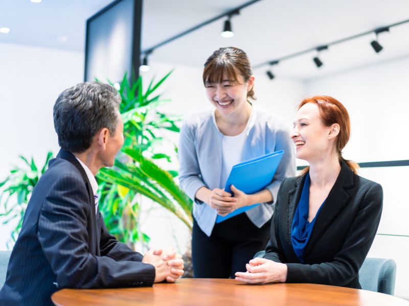 Sở hữu tấm bằng Ngôn ngữ Anh hệ từ xa mở ra cơ hội làm việc tại nhiều vị trí