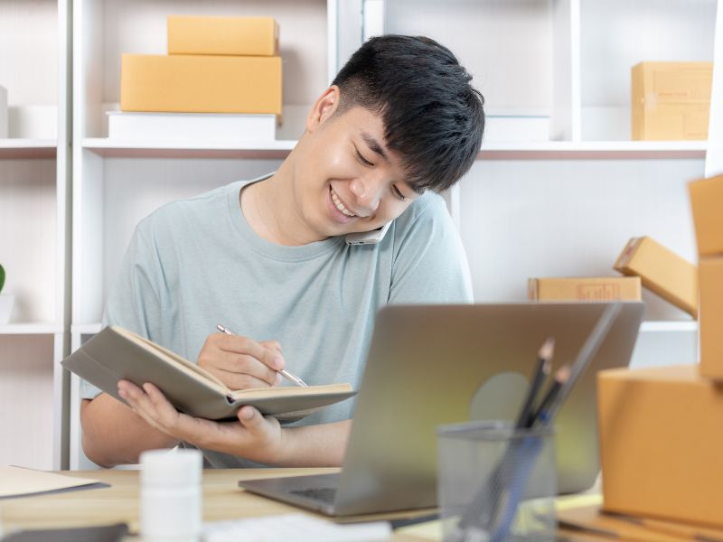 Học viên có thể thăng tiến trong các doanh nghiệp hoặc tự khởi nghiệp kinh doanh