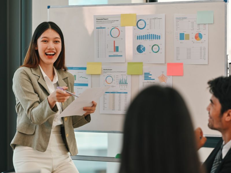 Ngành Quản trị Kinh doanh mở ra nhiều cơ hội cho cả nam và nữ