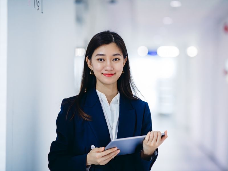 Con gái có nên học quản trị kinh doanh không?