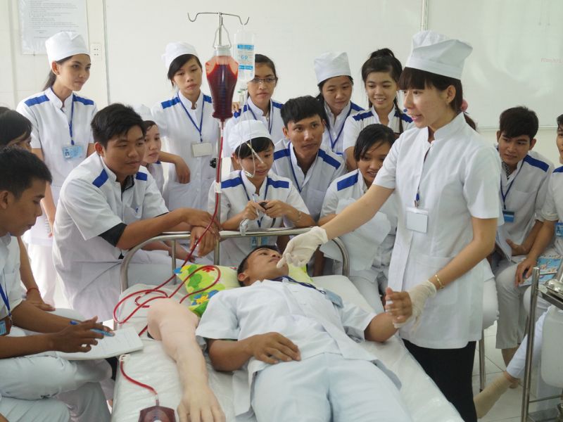 Điều cốt lõi nhất để thành công không phải là bạn chọn con đường nào mà là bạn có đủ đam mê, kỷ luật, kiên trì để đi trên con đường đó