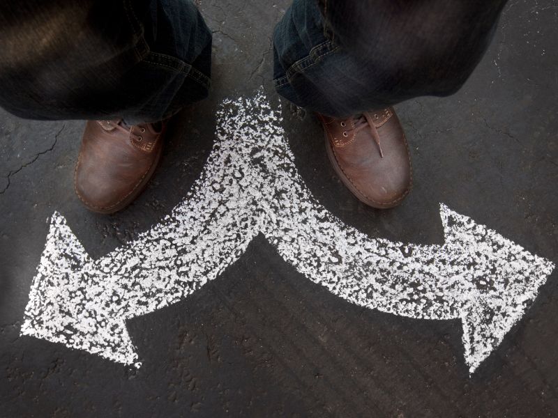 Nên học Logistics hay Thương mại điện tử - Hãy cân nhắc thật kỹ để đưa ra sự lựa chọn nghề nghiệp phù hợp nhất với bạn