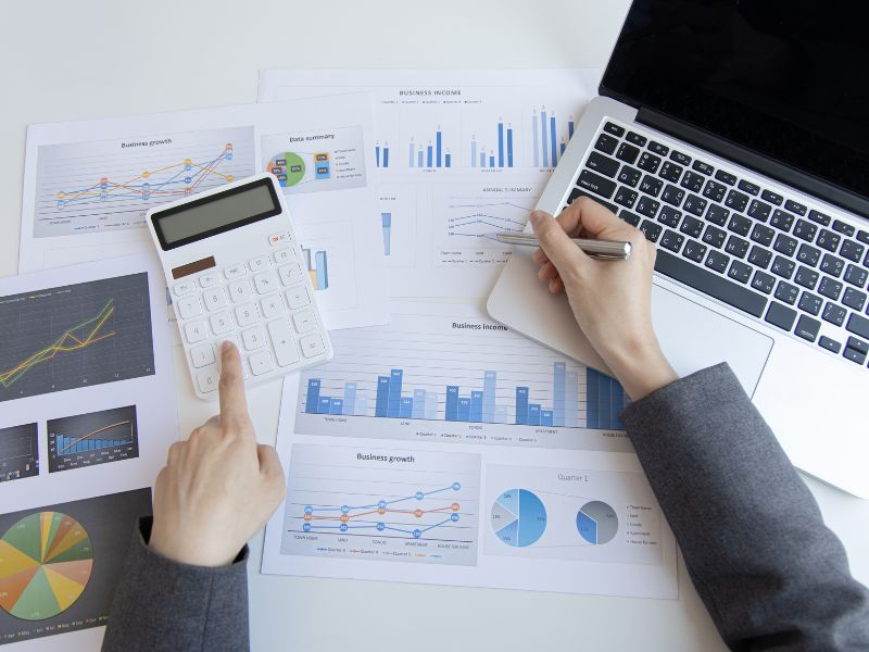 Kinh doanh quốc tế và Quản trị kinh doanh có những mục tiêu và cách tiếp cận rất khác biệt