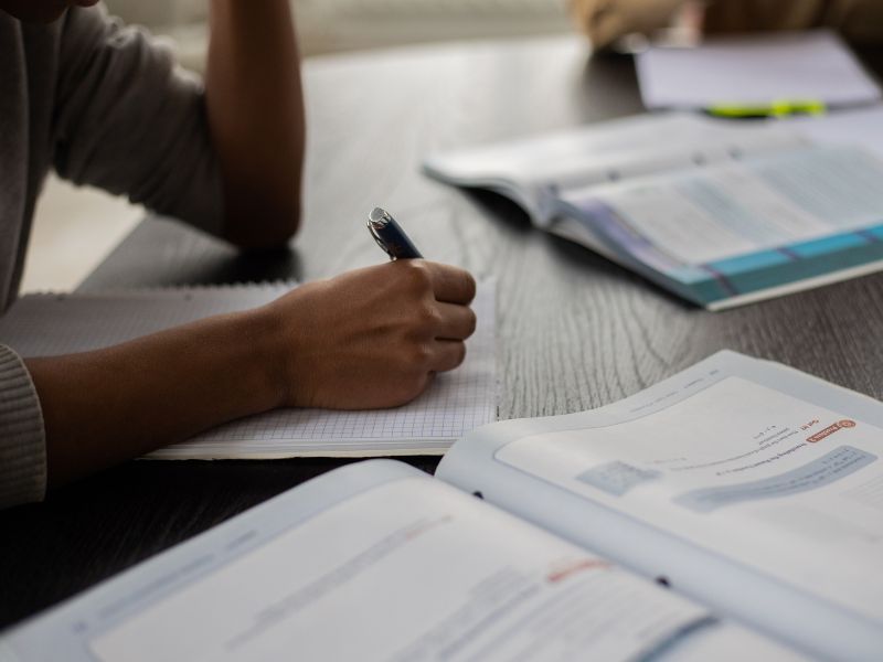 Thông qua chương trình học, người học có thể định hướng nghề nghiệp trong tương lai