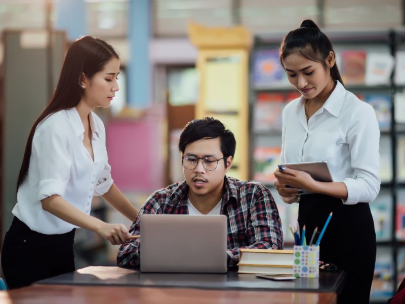 Học Công nghệ thông tin không hề khó nếu bạn có đam mê và tư duy logic Học Công nghệ thông tin có khó không? Học Công nghệ thông tin không hề khó nếu bạn có đam mê và tư duy logic