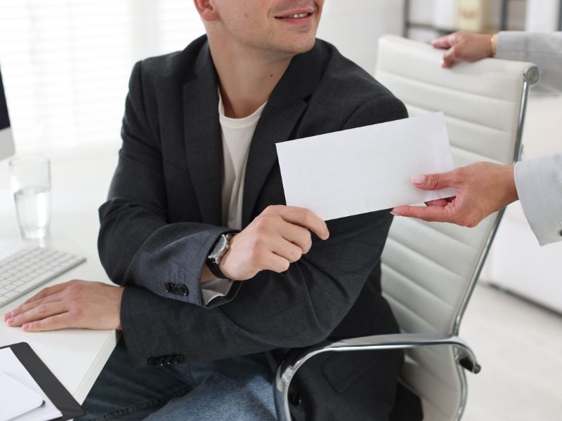 Mức lương trung bình ngành Công nghệ thông tin là bao nhiêu?