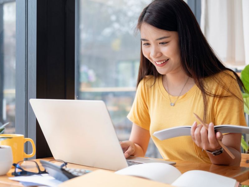 Nữ học Công nghệ thông tin ra làm gì? Các bạn nữ hoàn toàn có thể theo học ngành Công nghệ thông tin nếu cảm thấy phù hợp