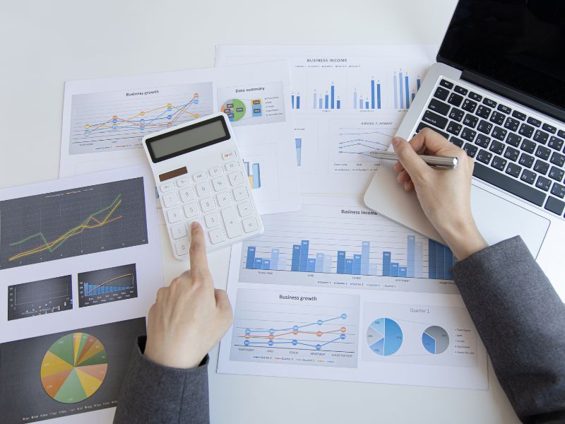 Ngành Quản trị Kinh doanh đòi hỏi khả năng tư duy tổng hợp, sáng tạo và các kỹ năng mềm khác Ngành Quản trị Kinh doanh đòi hỏi khả năng tư duy tổng hợp, sáng tạo và các kỹ năng mềm khác