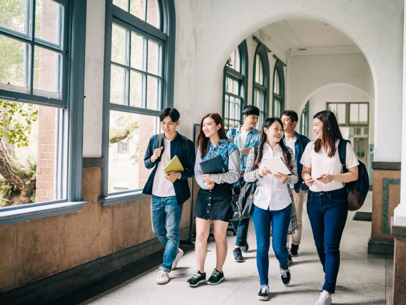 Top 5 Trường Đại Học Từ Xa Uy Tín Nhất Việt Nam 2025