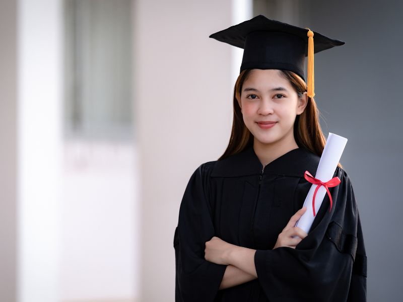 Bằng Quản trị Kinh doanh có giá trị như thế nào? Học ra làm gì?