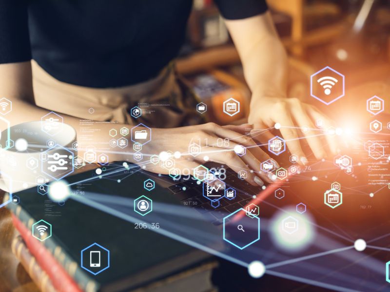 Chương trình đào tạo cấp bằng cử nhân CNTT theo hình thức E-learning hoặc Blended Learning