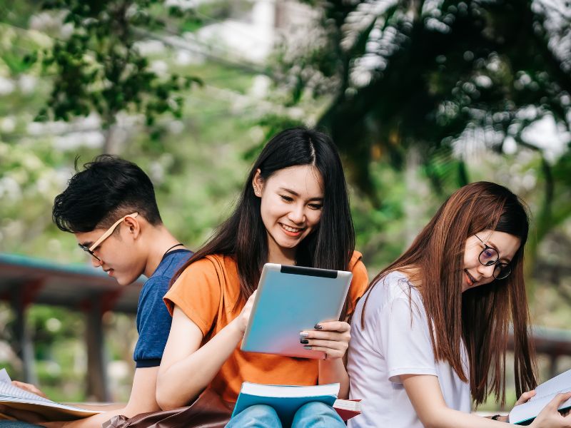 Điểm chuẩn Quản trị Kinh doanh. Phương thức xét học bạ giúp tăng khả năng trúng tuyển ngành Quản trị Kinh doanh