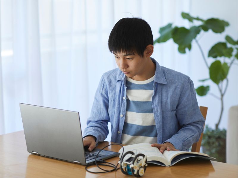 Học CNTT từ xa hoàn toàn không ảnh hưởng đến chất lượng