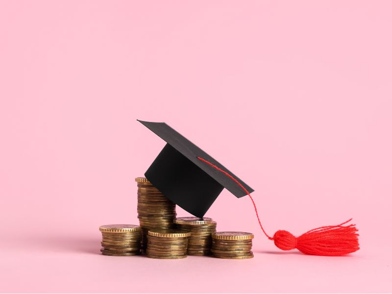 Học phí đại học từ xa CNTT 2025: Có rẻ hơn chính quy?