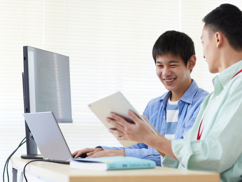 Những đối tượng nên theo học ngành CNTT từ xa để dễ dàng thăng tiến sự nghiệp Thăng tiến sự nghiệp học CNTT từ xa: Những đối tượng nên theo học ngành CNTT từ xa để dễ dàng thăng tiến sự nghiệp