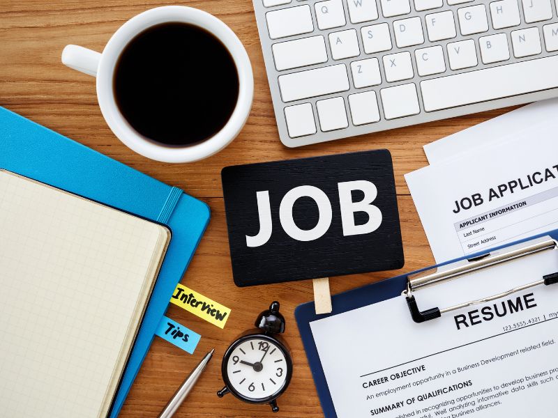 Việc làm sau đại học từ xa CNTT: Có dễ xin việc không?