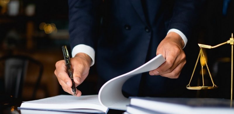 so-sanh-nganh-luat-1