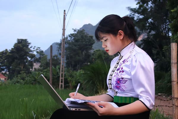 dai-hoc-tu-xa-nganh-ngon-ngu-anh-3