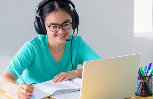 dai-hoc-tu-xa-nganh-ngon-ngu-anh-9