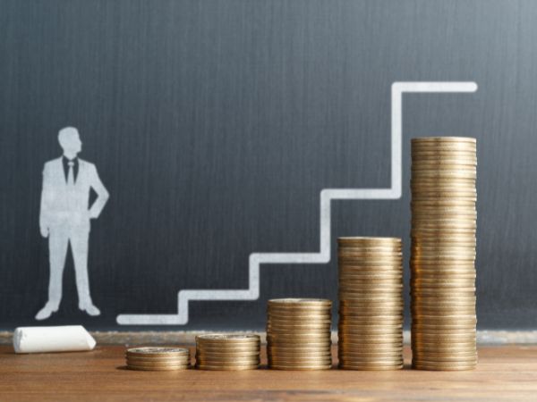 Thăng tiến sự nghiệp khi học Ngôn ngữ Anh từ xa