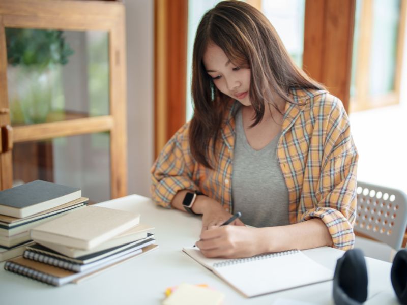 Thời gian học đại học từ xa ngành Quản trị Kinh doanh