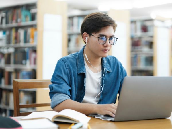 vi-sao-nen-hoc-dai-hoc-tu-xa-ngon-ngu-anh-3