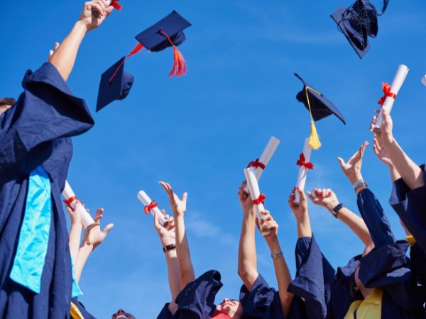 vi-sao-nen-hoc-dai-hoc-tu-xa-ngon-ngu-anh-4