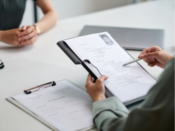 viec-lam-sau-dai-hoc-tu-xa-ngon-ngu-anh-5