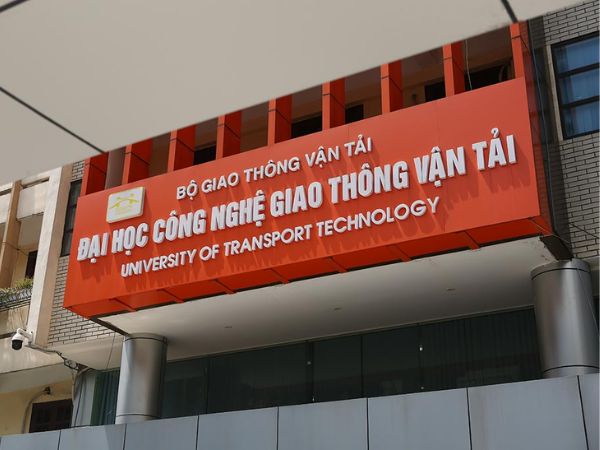 hoc-thuong-mai-dien-tu-o-dau-1